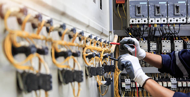 Professional Electrician technician working in Peru, IN